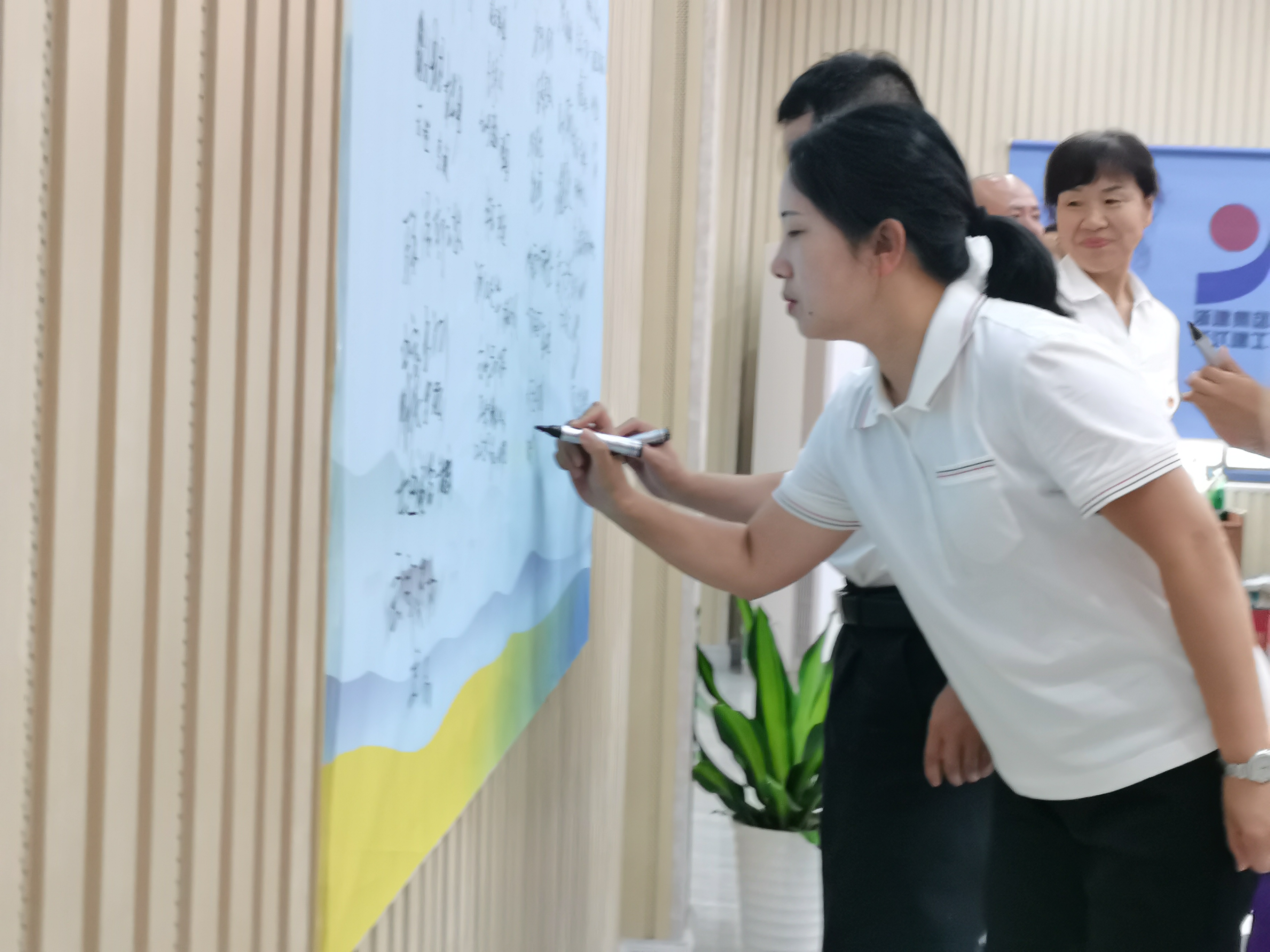 PG国际-创造和传播文娱领域的美好体验游戏平台